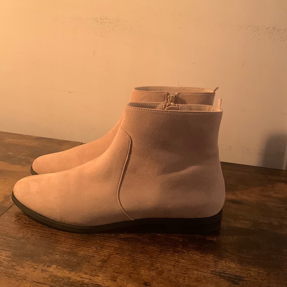H&M cream faux suede ankle boots, Sz 40